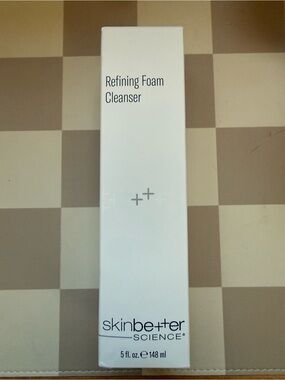 NEW Skinbetter Science Refining Foam Cleanser